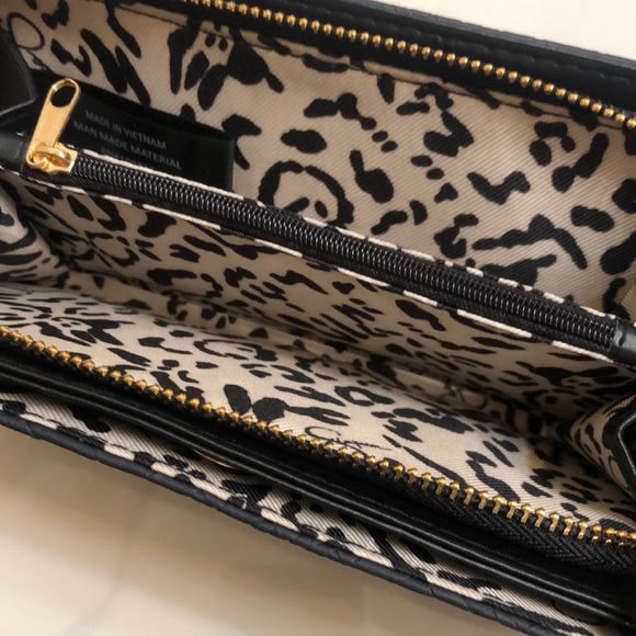 Jessica Simpson Large Frankie Bifold Wallet Color Meteorite Woven Pattern NWT - Picture 13 of 15